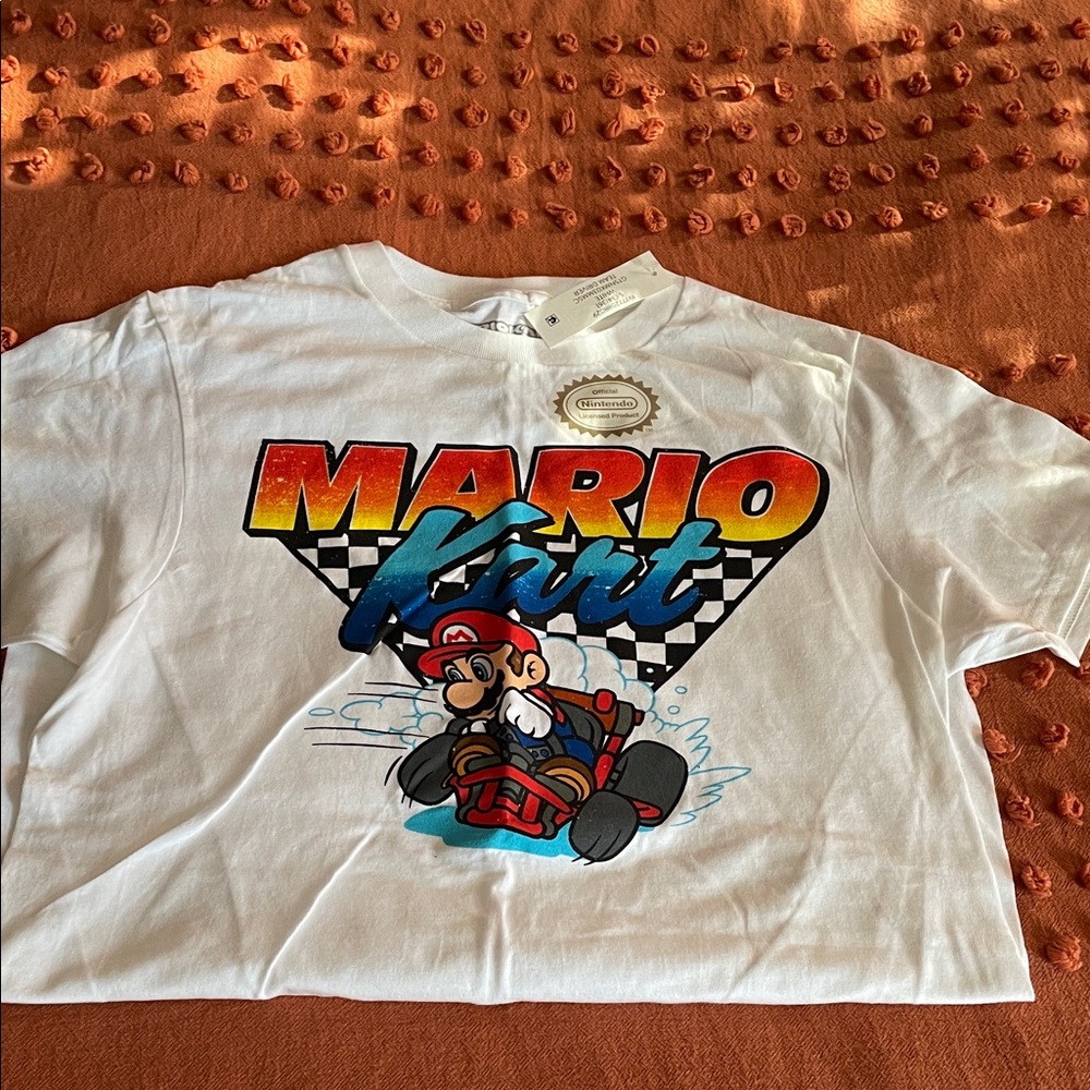 Nintendo Mario Kart Graphic Tee - White with Logo. Size S